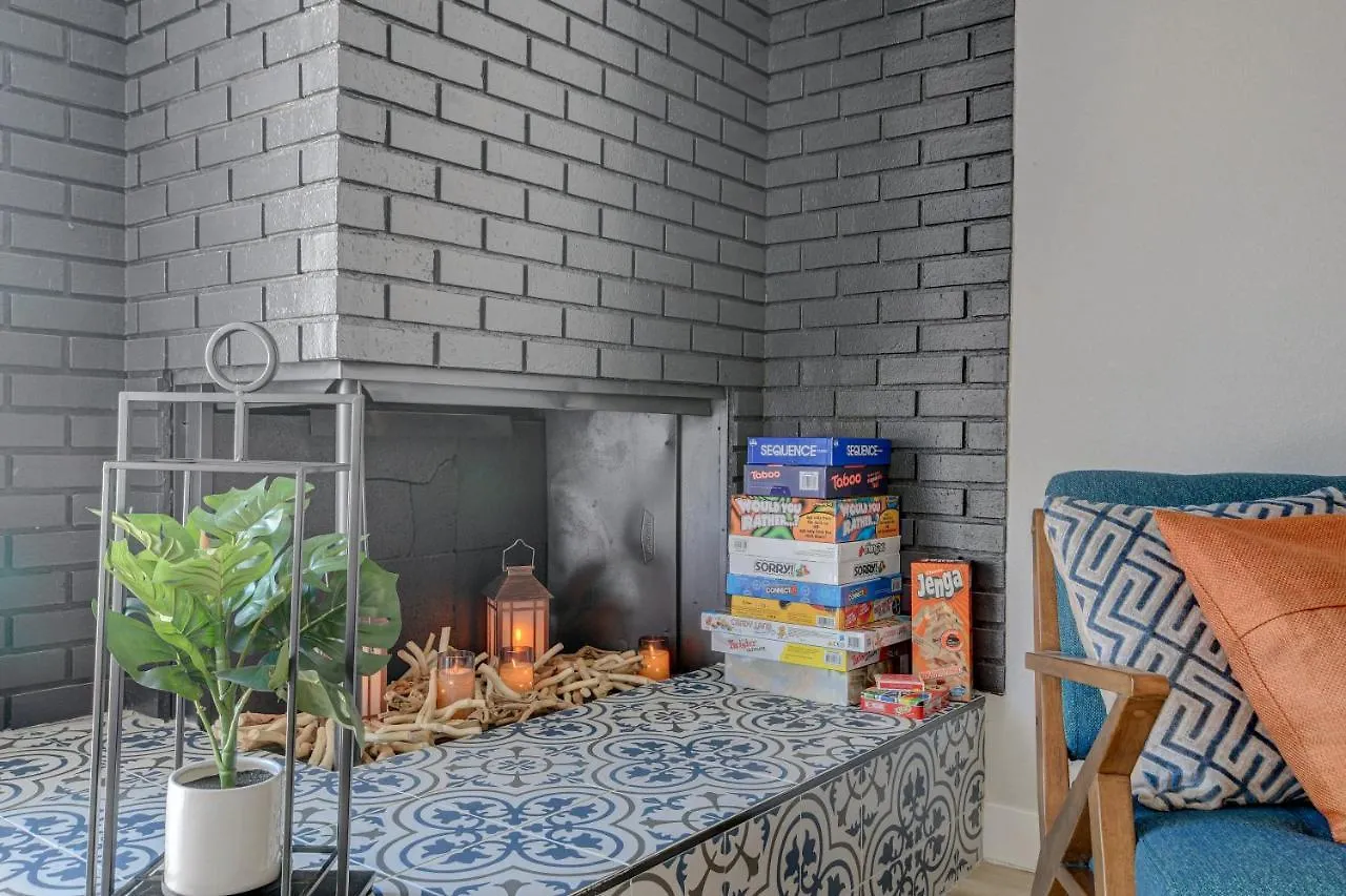 Lady Luck Oasis Large Pool Central Dogs Welcome Лас-Вегас 0*,  США